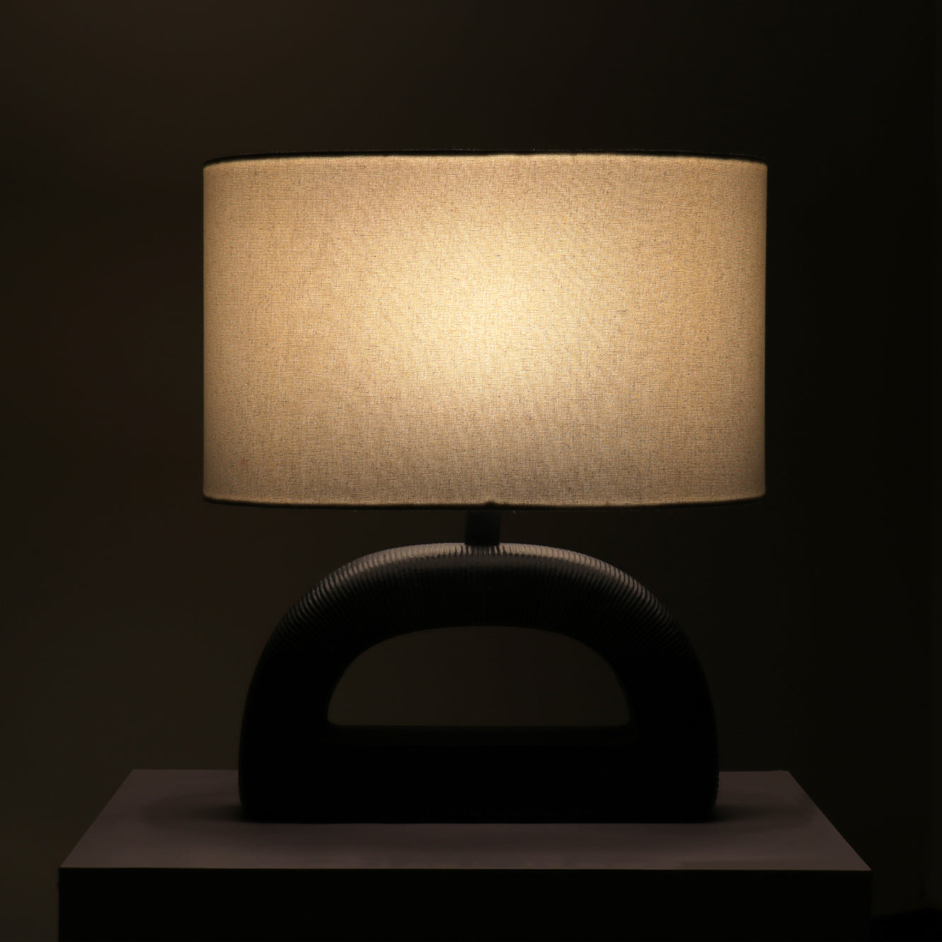 Leuto Table Lamp by homeblitz.in