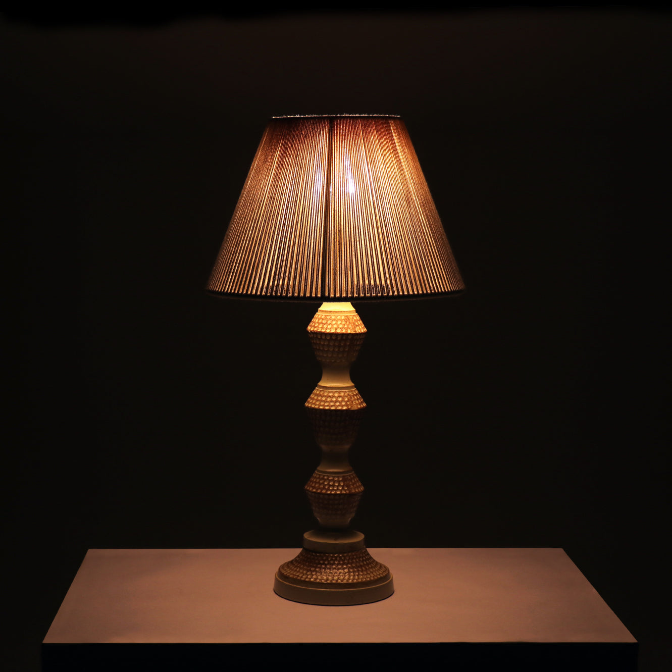 Knoxx Table Lamp by homeblitz.in