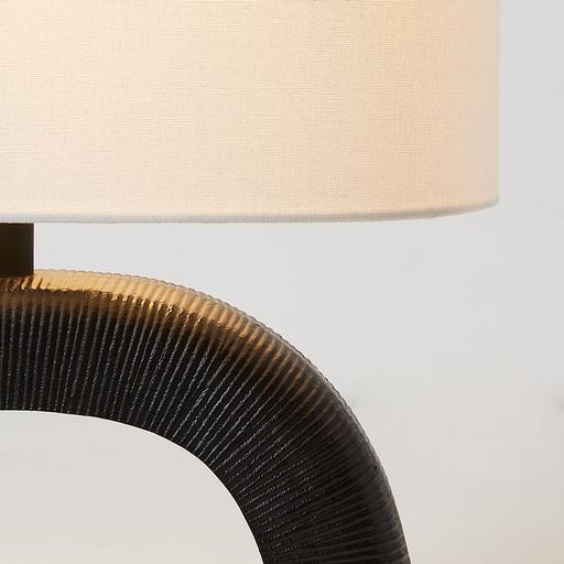 Leuto Table Lamp by homeblitz.in